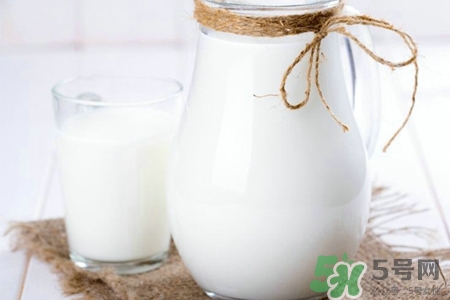 皮膚過敏能喝牛奶嗎？皮膚過敏喝牛奶好嗎？