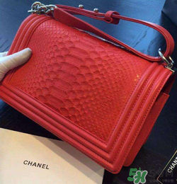 香奈兒蟒蛇皮包包怎么保養(yǎng)？chanel蟒蛇皮包包怎么清洗？