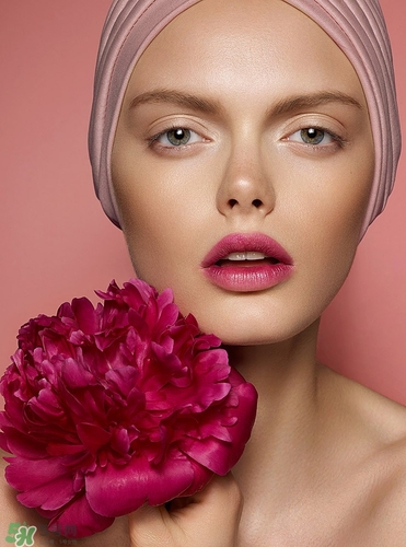 春天臉干怎么補水 春天補水護膚品推薦 春天臉干怎么補水 春天補水護膚品推薦