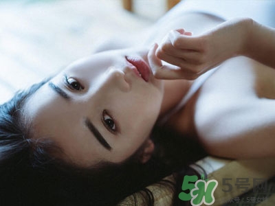 如何與妹子調(diào)情？如何調(diào)情妹子才開心