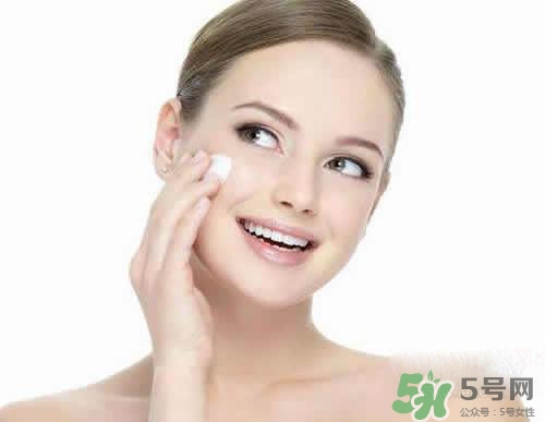 卸妝膏可以當(dāng)洗面奶嗎？用完卸妝膏后還要用洗面奶嗎？