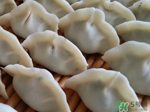 薺菜餃子可以放韭菜嗎？薺菜餃子放韭菜好嗎？