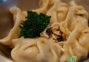 薺菜餃子可以放木耳嗎？薺菜水餃能加木耳嗎？