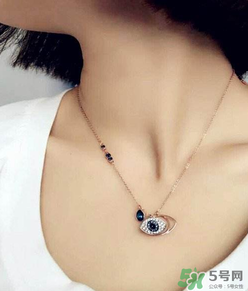 施華洛世奇惡魔之眼是什么材質(zhì)？施華洛世奇惡魔之眼是銀的嗎？