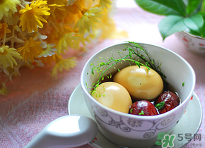 地菜煮雞蛋會中毒嗎？地菜煮雞蛋吃死人是真的嗎？