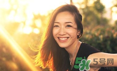 女人熬夜怎么保養(yǎng)皮膚？女人熬夜吃什么補(bǔ)品好？