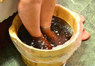 艾草泡草有什么好處？用艾草泡腳的好處有哪些？