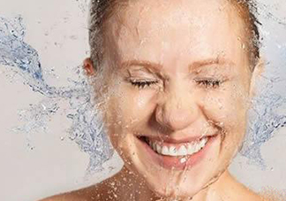 卸妝膏可以當(dāng)洗面奶嗎？用完卸妝膏后還要用洗面奶嗎？