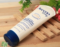 aveeno深藍和淺藍的區(qū)別 aveeno深藍好還是淺藍好 aveeno深藍和淺藍的區(qū)別 aveeno深藍好還是淺藍好