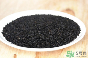 薺菜和芝麻能一起吃嗎？薺菜可以摻芝麻葉吃嗎？