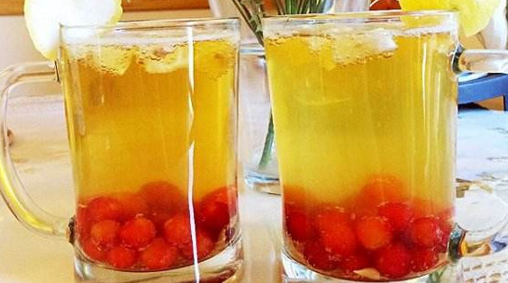 草莓吃完喝啤酒會中毒嗎？吃草莓后喝啤酒會不會中毒