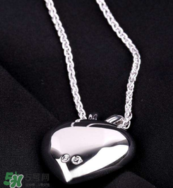 施華洛世奇項(xiàng)鏈洗澡能帶嗎？施華洛世奇項(xiàng)鏈可以帶著洗澡嗎？