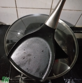 麥飯石鍋是什么材質(zhì)？麥飯石鍋是石頭做的嗎？