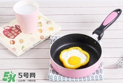 麥飯石鍋和鐵鍋哪個好？麥飯石鍋和鐵鍋對比