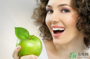 早起手心發(fā)熱怎么回事？早起手心為什么發(fā)熱？