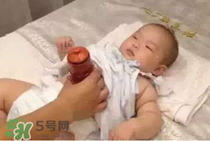 寶寶氣管炎艾灸治療有用嗎？寶寶氣管炎艾灸效果如何