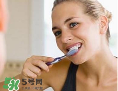 刷牙老是出血是怎么回事？刷牙老是出血怎么辦