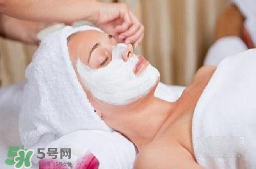 面粉做面膜會堵塞毛孔嗎？面粉怎么做面膜不會堵塞毛孔