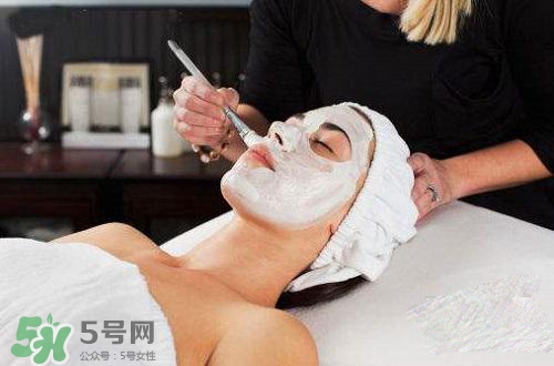 面粉做面膜會堵塞毛孔嗎？面粉怎么做面膜不會堵塞毛孔