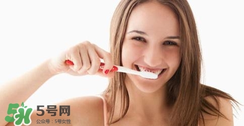 刷牙老是出血是怎么回事？刷牙老是出血怎么辦