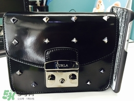 furla芙拉和蔻馳哪個(gè)好？芙拉和蔻馳包包哪個(gè)檔次高？