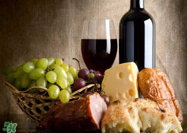 孕婦可以喝紅酒嗎？孕婦喝紅酒對胎兒有影響嗎？