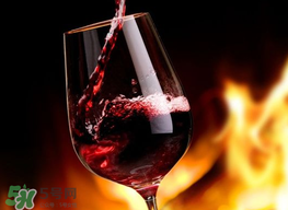 孕婦可以喝紅酒嗎？孕婦喝紅酒對胎兒有影響嗎？