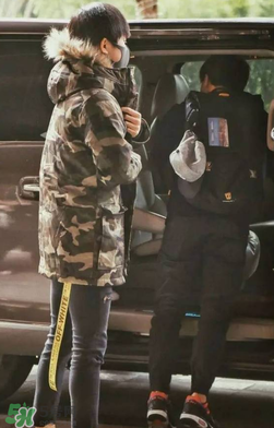 off white黃腰帶怎么系？off white腰帶怎么綁？