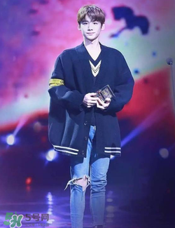 off white黃腰帶怎么系？off white腰帶怎么綁？