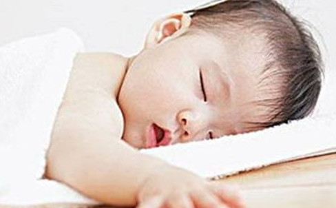 孩子睡覺為什么打呼嚕？孩子睡覺打呼嚕是什么原因