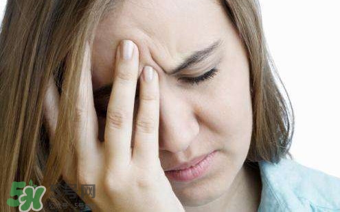 偏頭痛不能吃哪些食物？吃什么食物能治偏頭痛