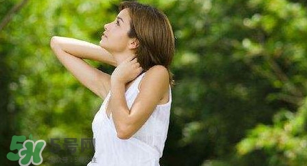 偏頭痛不能吃哪些食物？吃什么食物能治偏頭痛