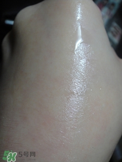 cpb保濕露滋潤還是清爽？cpb保濕露滋潤和清爽型區(qū)別