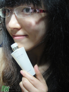 cpb保濕露滋潤還是清爽？cpb保濕露滋潤和清爽型區(qū)別