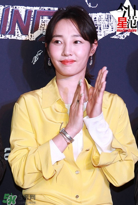 白百合黃色套裝是什么牌子？白百合黃色套裝是哪個(gè)品牌？