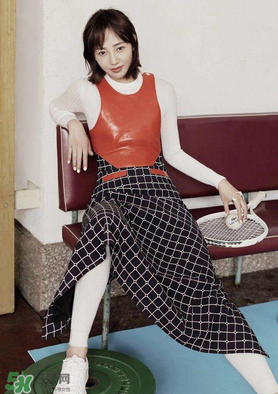 白百合黃色套裝是什么牌子？白百合黃色套裝是哪個(gè)品牌？