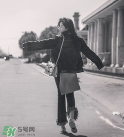 tfboys春晚同款ash鞋正品多少錢？tfboys同款艾熙小白鞋專柜價(jià)格