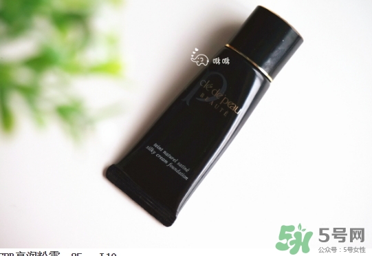 cpb粉底液和粉霜哪個好？cpb粉底液和粉霜區(qū)別