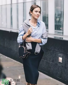 長(zhǎng)裙搭配什么上衣？長(zhǎng)裙搭配什么上衣好看？