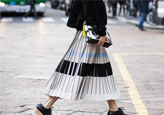 長(zhǎng)裙搭配什么上衣？長(zhǎng)裙搭配什么上衣好看？