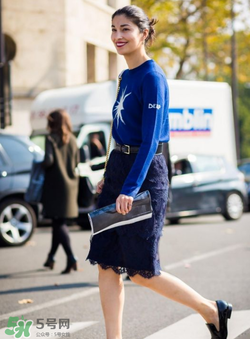 圓領(lǐng)針織衫怎么搭配？圓領(lǐng)針織衫怎么搭配好看？