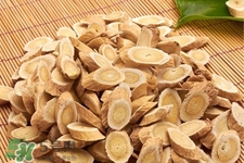 黃芪的營(yíng)養(yǎng)價(jià)值 黃芪的功效與作用 黃芪的營(yíng)養(yǎng)價(jià)值 黃芪的功效與作用