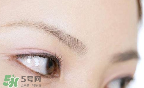 眼睛抽搐是什么引起的？眼睛抽搐怎么回事