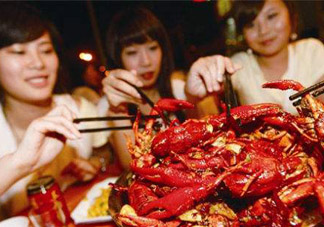 小龍蝦可以和吃櫻桃嗎？小龍蝦和櫻桃能一起吃嗎？