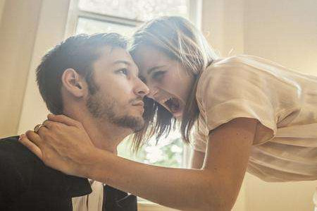 男人為什么會(huì)出軌？男人出軌的5大征兆