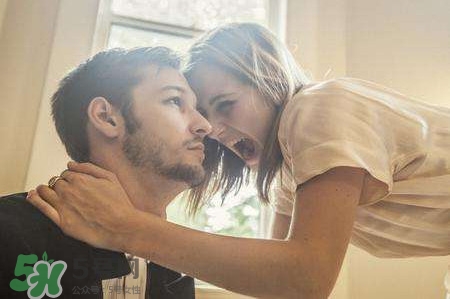 男人為什么會出軌？男人出軌的5大征兆