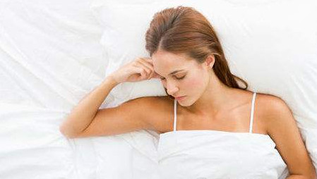 痛經(jīng)該怎么辦？女朋友痛經(jīng)該怎么辦