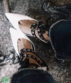 susa尖頭綁帶鞋怎么搭配？susa尖頭芭蕾舞鞋怎么搭配好看？