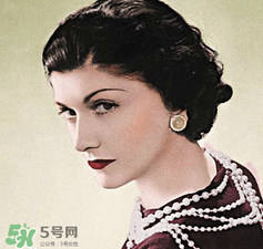 白百合長款白色外套是什么牌子？白百合長款白色外套是哪個品牌？