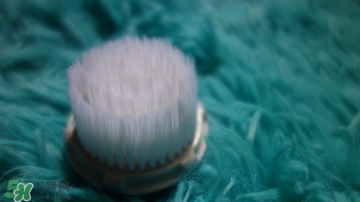 clarisonic洗臉?biāo)⑺㈩^哪種好？科萊麗洗臉?biāo)⑺㈩^怎么裝？